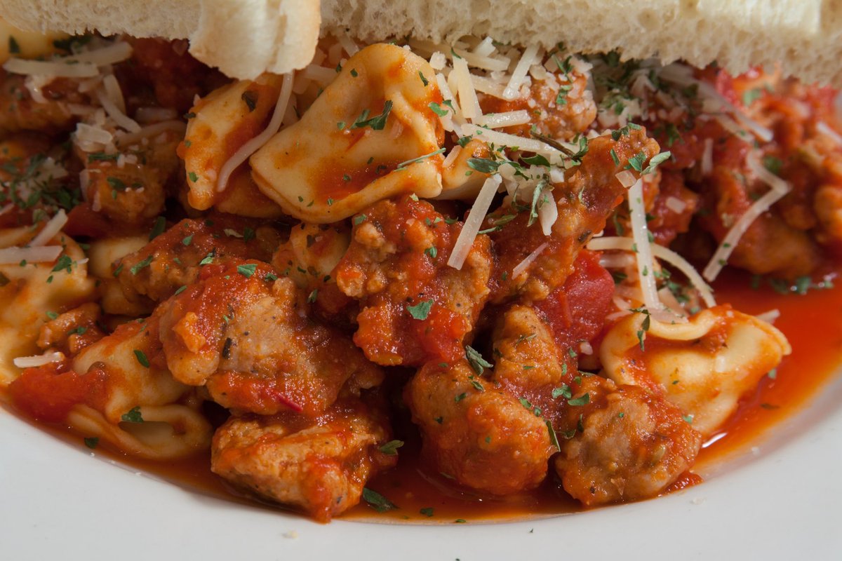 Tony’s Tortellini with Italian Sausage is a delectable dish and a great way to end your first week back to school! 🤓😋 

Stop in to the diner this weekend… you NEED to try 😍🤤
