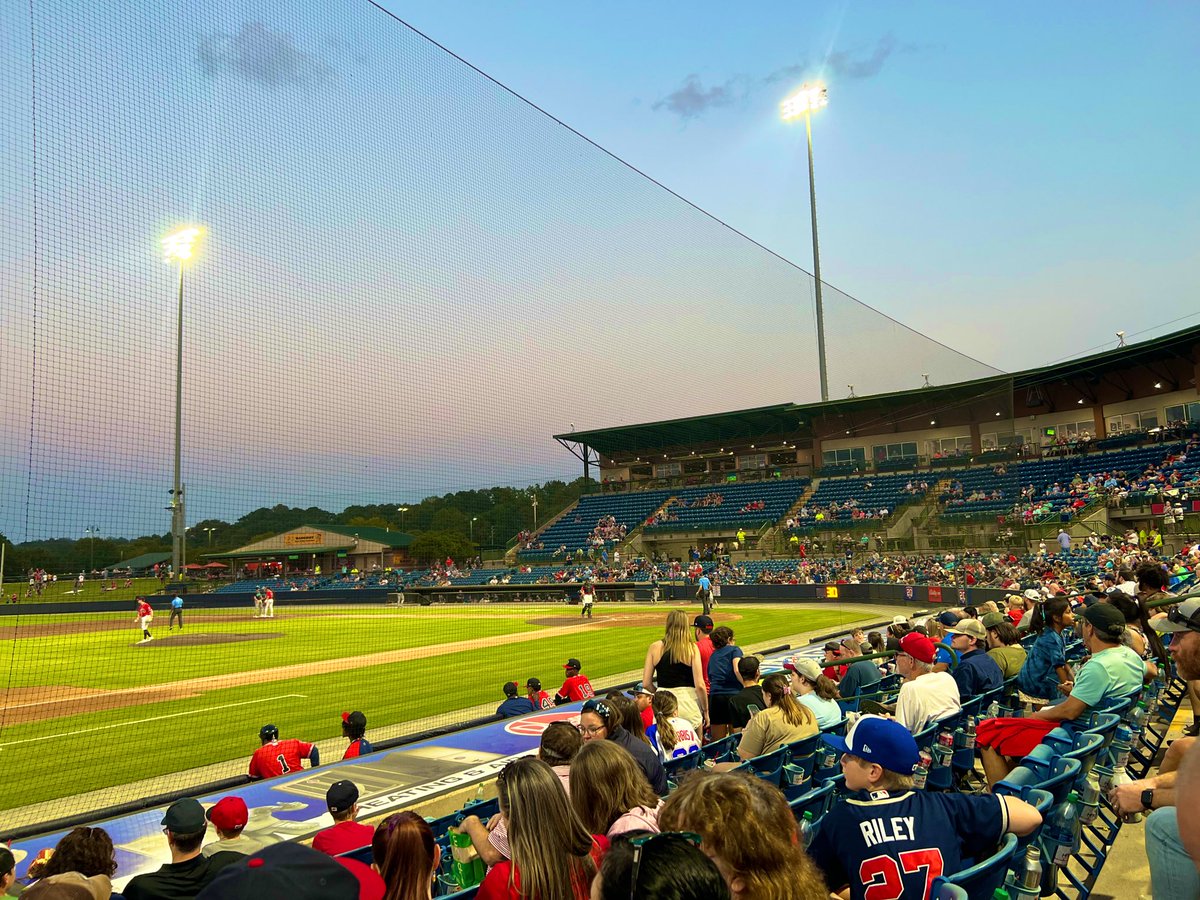 ItsMeArly's tweet photo. Rome Braves vs. Asheville https://t.co/5WzGKaSV2L