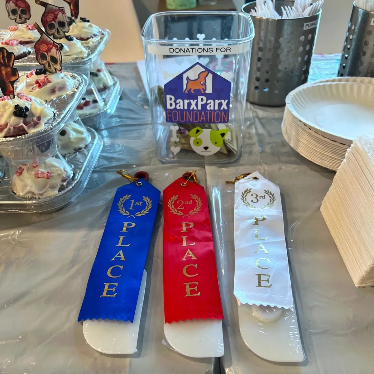 : [Reposted from barxparxfoundation]

Our cupcake bake off will have 1st, 2nd and 3rd place winners!! 🏆

🚨🚨🚨 Fundraiser happening TONIGHT until 7pm!! 🚨🚨🚨

We are having a CUPCAKE bake off to raise f... #dogs #dogsoftwitter #dogpark #barxparx instagram.com/p/Cw80DNZPvg-/