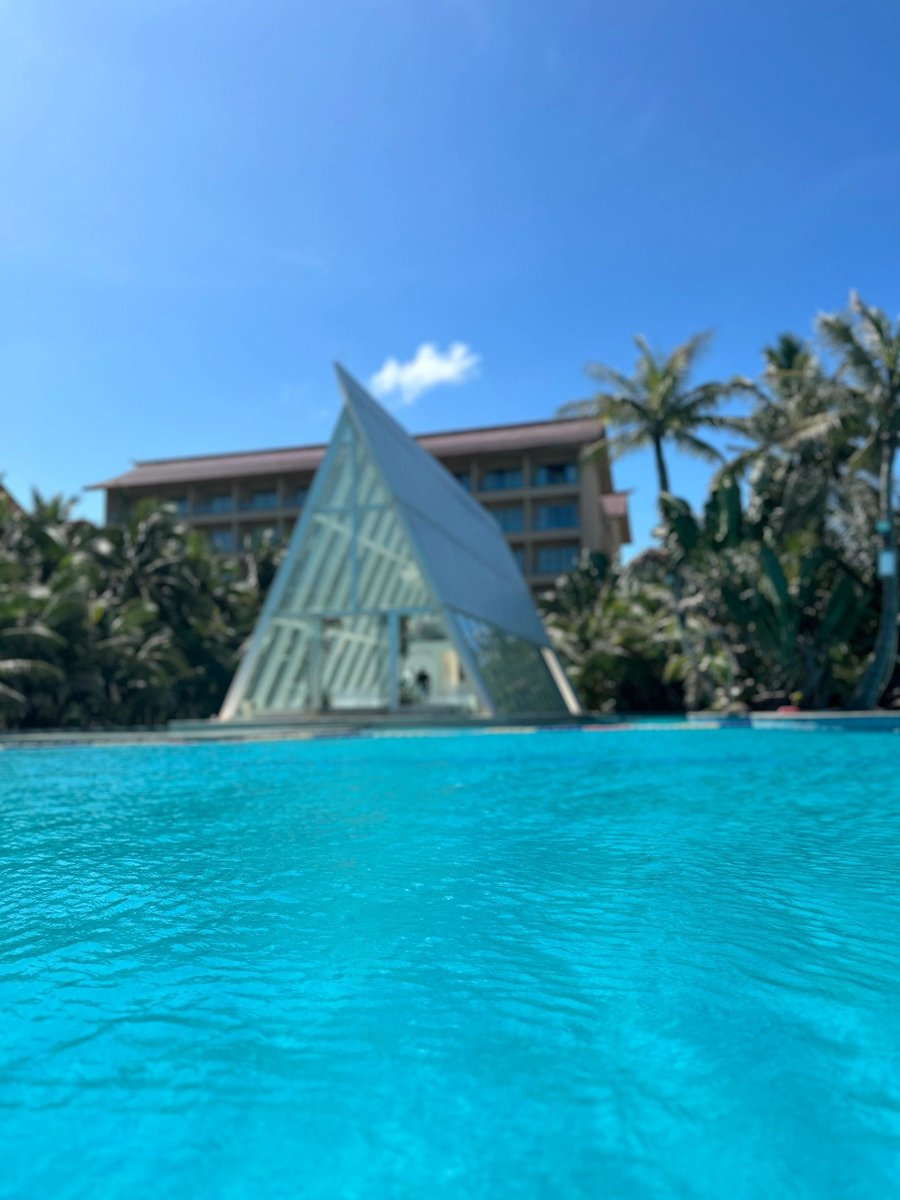 Provide32110311's tweet photo. The most comfortable resort hotel 🏝️🚿 accommodation, hot spring, swimming pool, and buffet breakfast, not bad https://t.co/9lFtrMgEyH