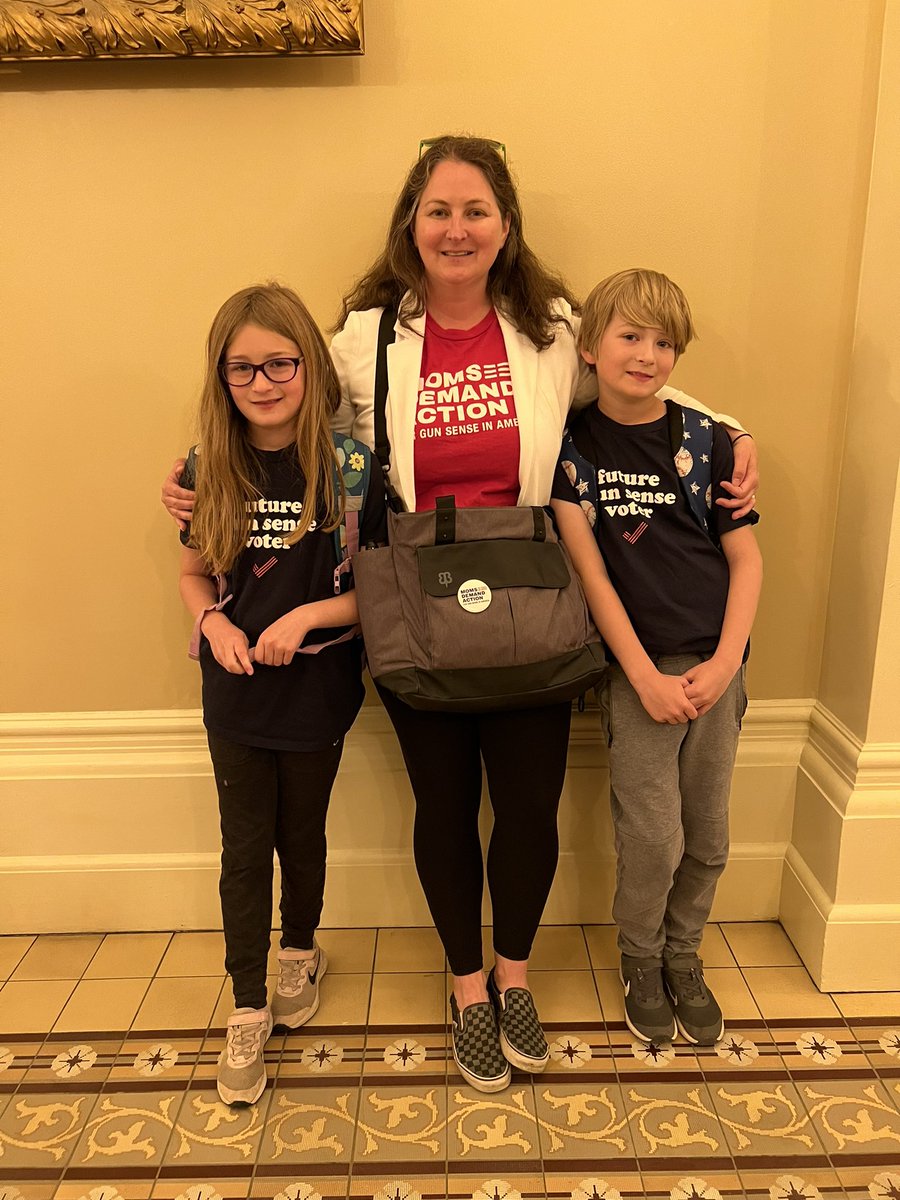 As a gun violence survivor, I keep going so others won’t experience what my family has been through. #AB28 will fund critical gun violence prevention programs & supportive services for victims. @MomsDemand is counting on gun safety leader @GavinNewsom to sign it into law. #CALeg