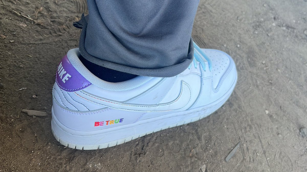 Sal_StiProject's tweet photo. 26/30 Running kiddos around from tkd to soccer #DunksOnDeck #challenge #nikesbdunklow #betrue #dunkdude https://t.co/McyjL48Okz