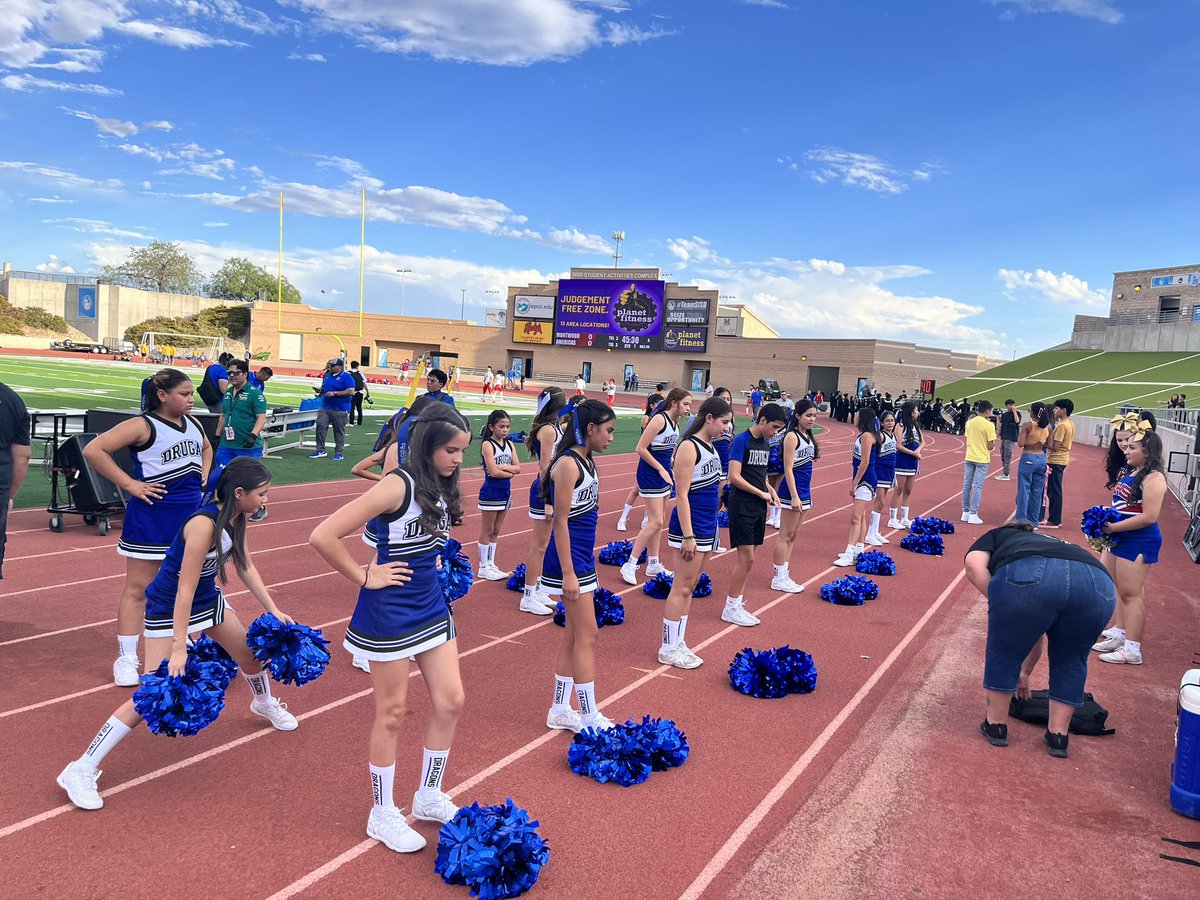 AthleticsJDS's tweet photo. It’s the one and only @CheerDrugan getting ready for #FeederPatternNight at the SAC! Let go @JDrugan_K8 @WEClarke_MS @Americas_HS @AHS_BlazerFB @BlazerFBprogram !!! @BMooy_JDS @RAlva_JDS @cmercado_JDS @Coach_NoeRobles @Coachmats3 https://t.co/0v8MwfLlh1
