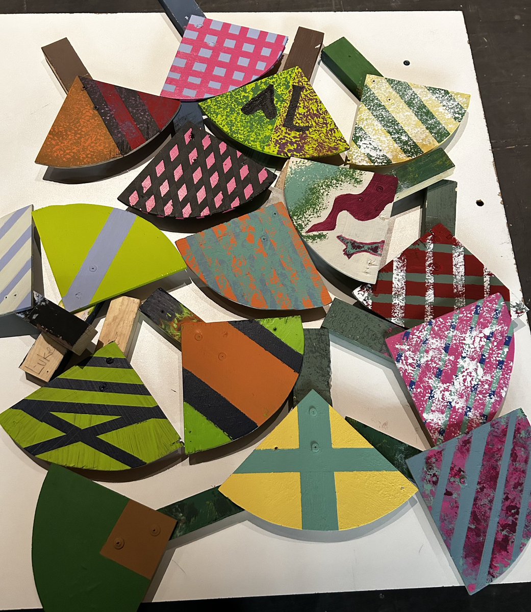 Mr. Robison tweet media