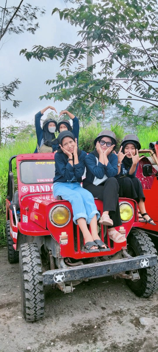 mrysttt's tweet photo. 11 IPS 3
#StadytourYogyakarta https://t.co/sUddTp91lM