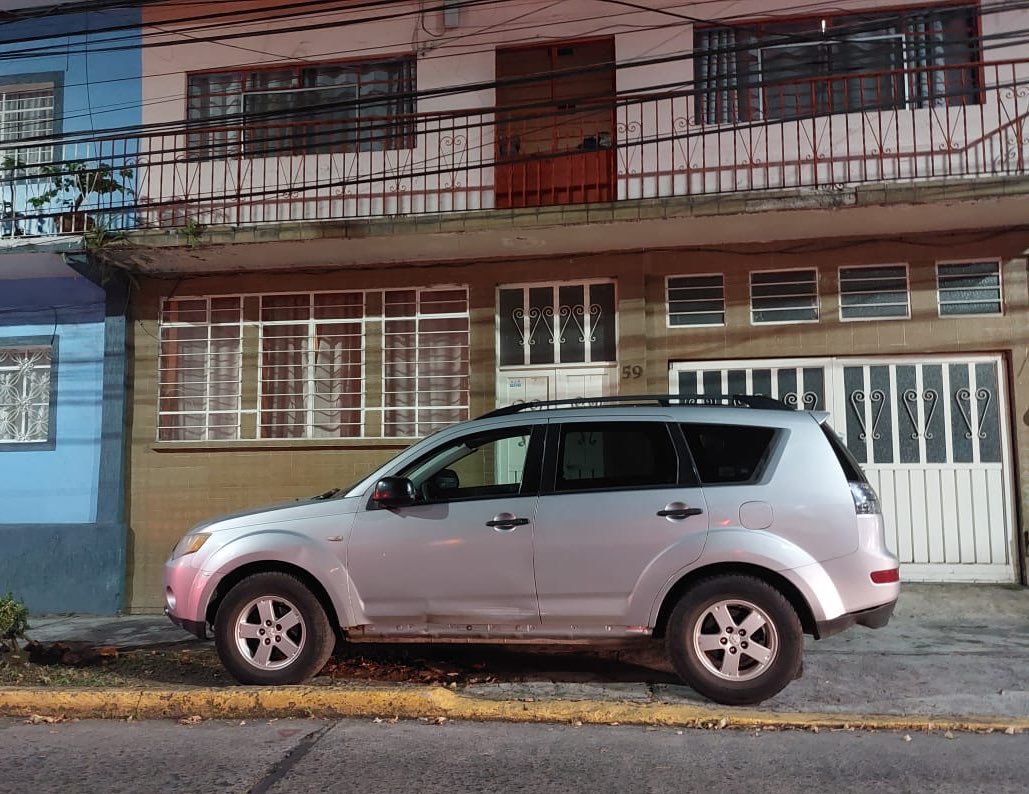 Si vienen mañana en cuanto vean este twitt les aseguro que ahí estará. Sobre avenida americas. Que no se acaben verdad sobrinos <a href="/ssptransitover/">Tránsito SSP Veracruz</a>