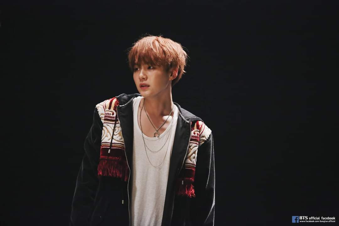 SUGAprojJPN39's tweet photo. #SUGA 'FIRST LOVE' Short Film公開から今日で7年です
🎹https://t.co/Cs4vg1mqPR
切なくも美しいユンギさんの楽曲の記念日をタグでお祝いしましょう
🎧https://t.co/fRHbOOcJCB
YOONGI OUR FIRST LOVE
#7YearsWithFirstLove https://t.co/9sn9tOeNnj