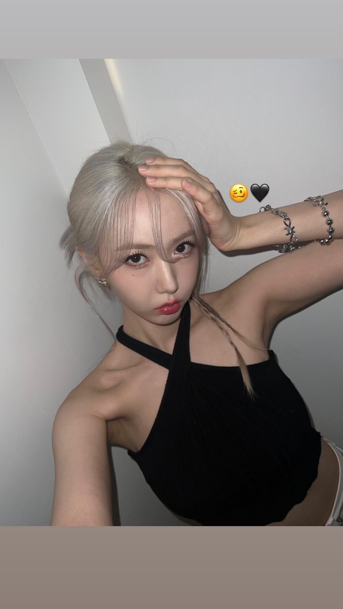 archiveforsinb's tweet photo. DAMNNNN https://t.co/nQpTEMs1h7