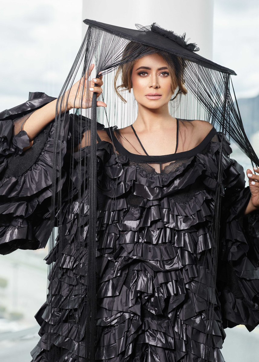 Life is a party, Dress like it ~ Audrey Hepburn 📸 <a href="/Ash838MG/">838MG</a>