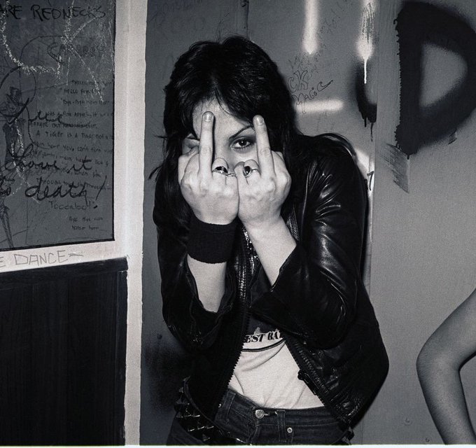 crockpics's tweet photo. Joan Jett, 1977. Photo by Brad Elterman/BuzzFoto/FilmMagic https://t.co/lITqLPl9T9