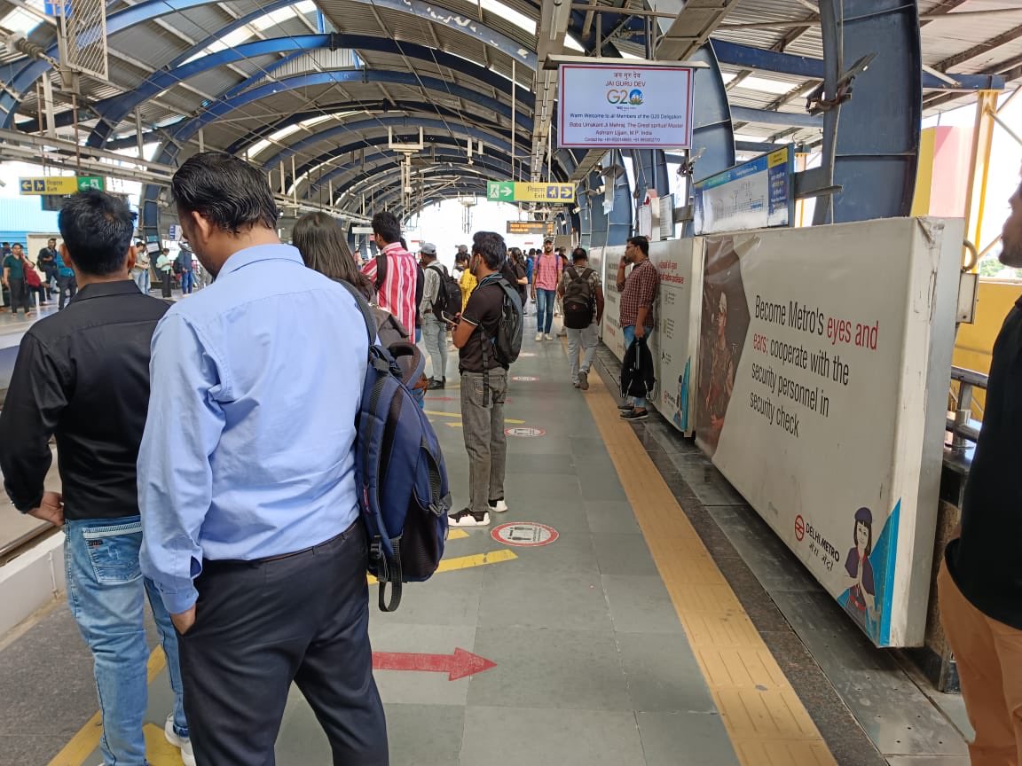Delhi Metro flashes Baba Jai Guru Dev Ashram Ujjain welcome note for All G20 members , Jai Guru Dev 🙏

कलयुग में मौत को चुनौती देने वाला
#जयगुरुदेव_नाम_महामंत्र_है