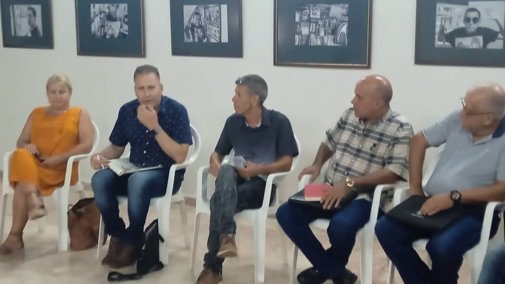 DeivyPrezMartn1's tweet photo. En #SanctiSpíritusEnMarcha quedó constituida en la tarde de este viernes, la comisión organizadora al X. Congreso de la UNEAC con el compromiso de lograr una ruta de trabajo para la construcción del congreso de la organización. #CubaEsCultura https://t.co/BOEjzYFTPI
