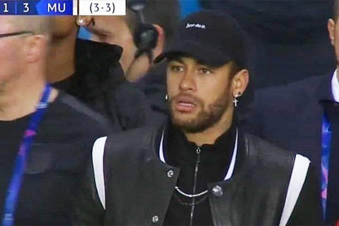 lmiguel_27's tweet photo. Neymar assistindo o pênalti que ele mesmo bateu #BRAxBOL https://t.co/oBhSs6SHGO