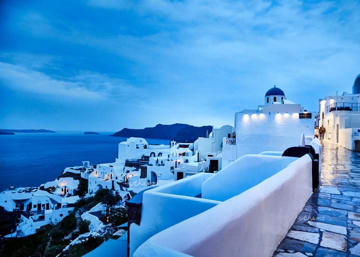 uthamz's tweet photo. A Pilgrim's Postcards - 

Santorini,Greece. https://t.co/eQPKvk3YRU
