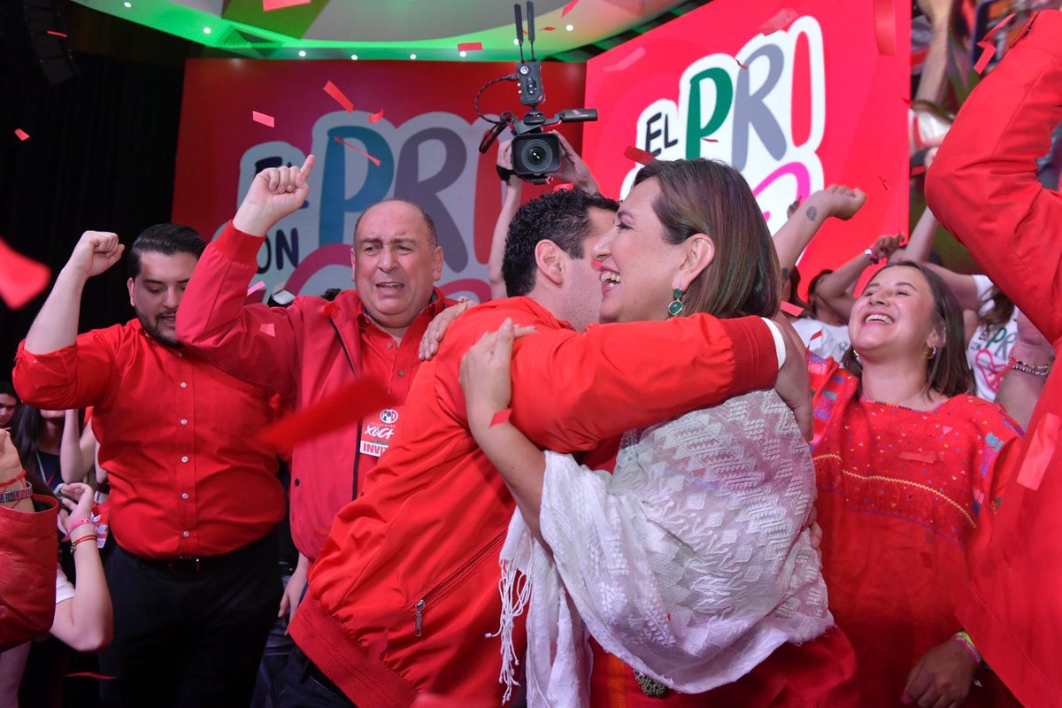 PabloAnguloB's tweet photo. ¡Con @XochitlGalvez, la esperanza es nuestra! 🇲🇽💪🏼

Vamos a recuperar el rumbo de México, con ella construiremos el triunfo. ¡Cuentas con las y los priistas! 

#ElPRIConXóchitl🟢⚪️🔴 https://t.co/LiG31eUN7z