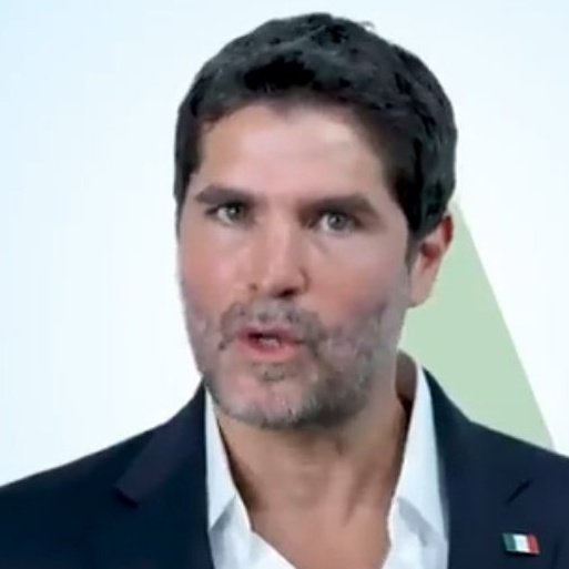 Paulguerra16's tweet photo. ¡Seré breve!
Xóchitl Gálvez y Eduardo Verastegui, son un peligro para las pensiones de los adultos mayores, para las becas a estudiantes, para la educación, para el desarrollo del pueblo, son un peligro para México.
              ¿Suscribes?🖐🏽 https://t.co/gN4K0UjNv8