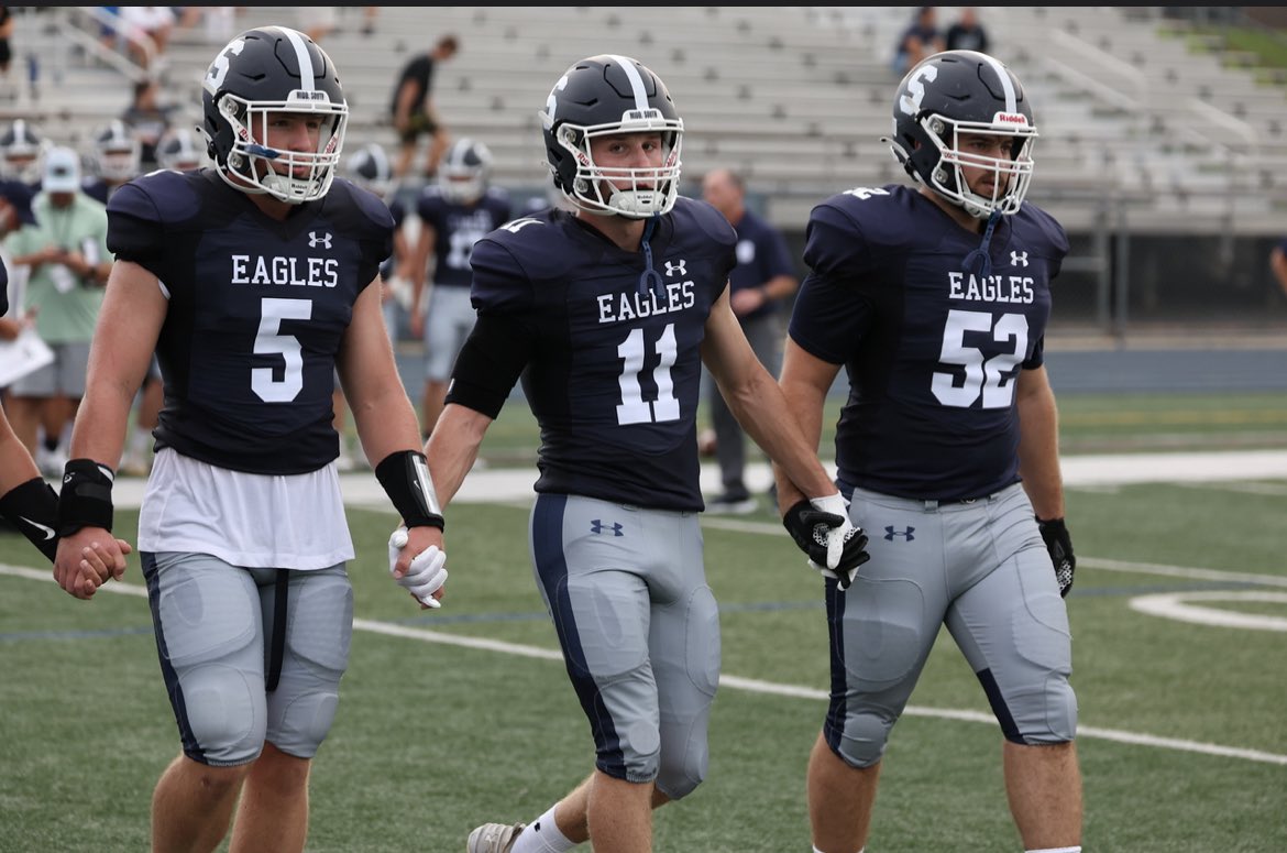 The guy in the middle with a HUGE pick six with just over two minutes left and the Eagles come back to take down Wall 35-29 in dramatic fashion! <a href="/JRCarroll4/">Rich Carroll</a> @StacyATCSouth @ShoreSportsNet <a href="/APPSportsDesk/">APPSportsDesk</a>