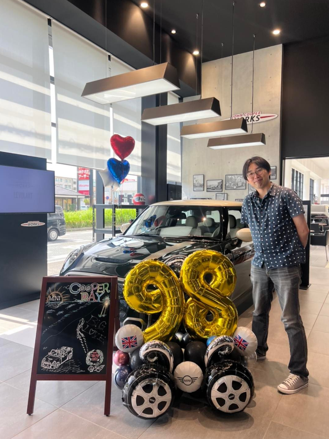 GlanzMini's tweet photo. 【MINI幕張】
フォトスポット誕生!!
是非、MINI幕張で記念写真をお撮りください!
お待ちしております!
#MINl
#MINI幕張
#mini好き
#miniのある生活
#mini好きさんと繋がりたい
#mini好きさん集まれ
#COOPERDAY
#バルーンアート https://t.co/8LfjkE7RoG