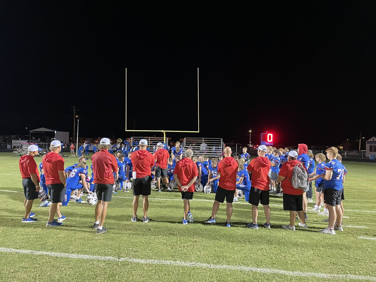 Final Hornets 35 Wesclin 21!!!  The Big Blue moves to 2-1 on the season!  They host AJ next Friday.  🟦⬜️🟥 🏈🏈🏈 #NCHS #GoBigBlue #HornetPride