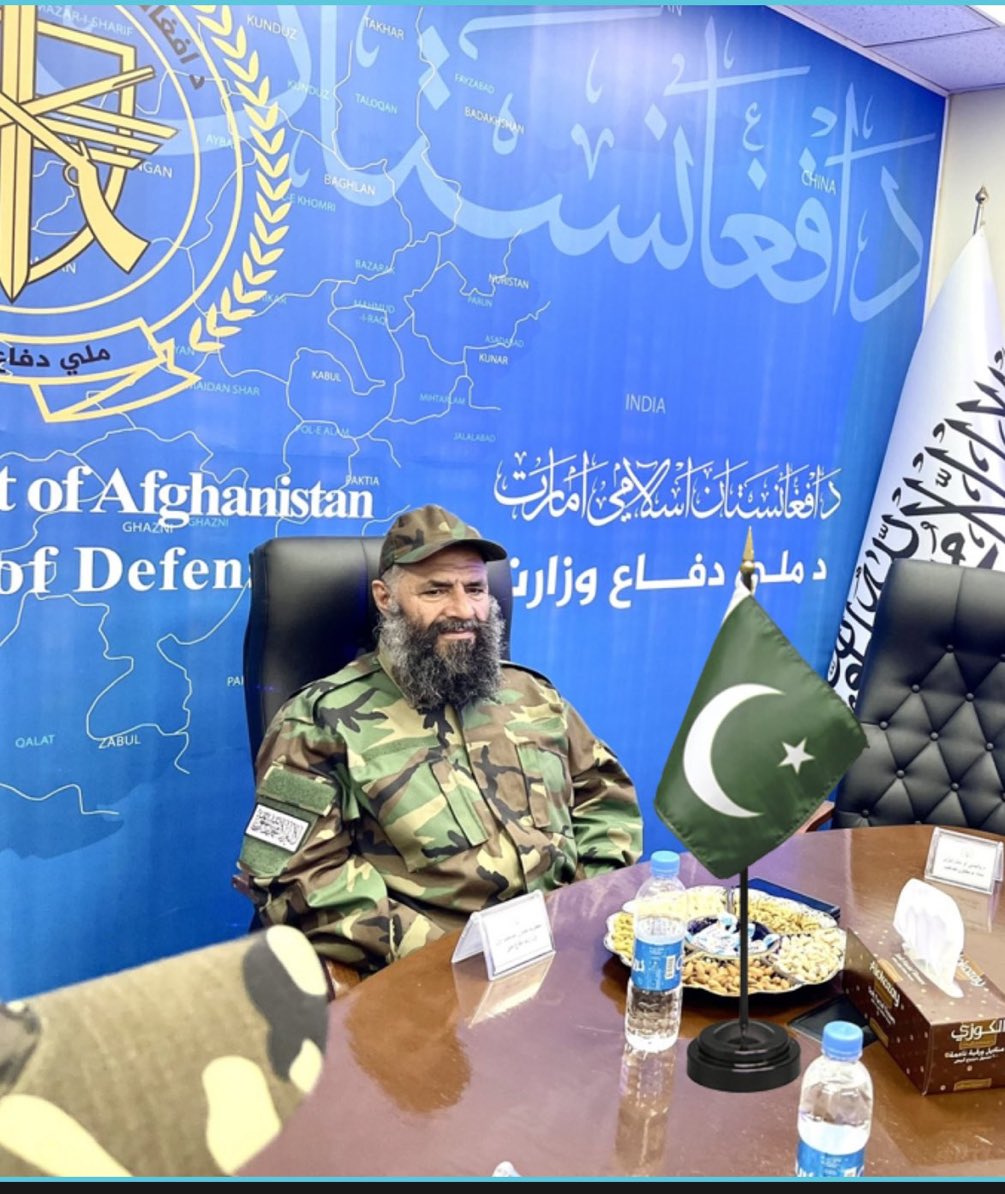 د ملی دفاع وزارت او د هيرامنډۍ اولاد د ګنده ملک ناپاکستان جنډه.
غلامې توره وي که سپينه 
ربه رحم 😢