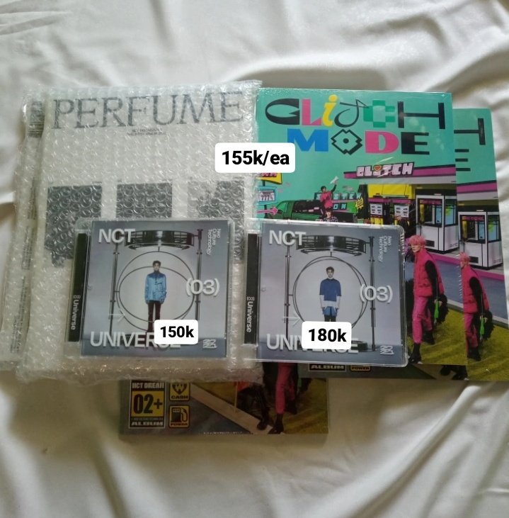 gvdayz's tweet photo. @sellkpopfess glimo &amp; jewel case universe https://t.co/xjTYrnrw6k