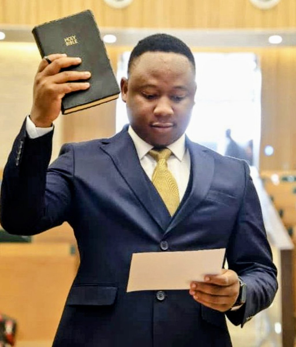 sparks9799's tweet photo. Youngest MP in current Parly!

Champs, let's build our accounts as we celebrate Ngadziore

Drop a 💛 and we will follow you 👉💯
Follow back 🔙 all those who follow you 💯 https://t.co/a6JErnzxq8
