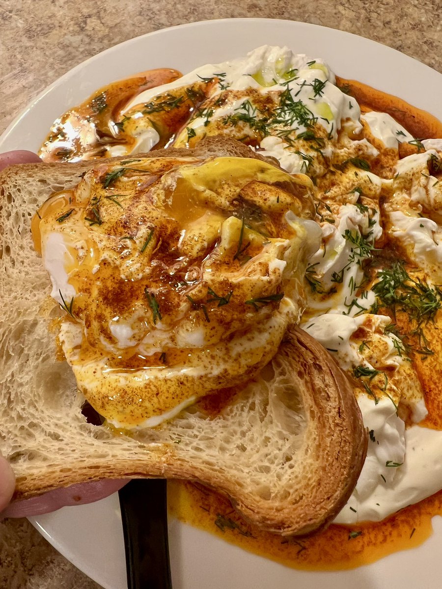 davidbaran__'s tweet photo. Turkish eggs with toasted challah bread. 

#food #turkish #cooking https://t.co/Lq5XbCBOj7