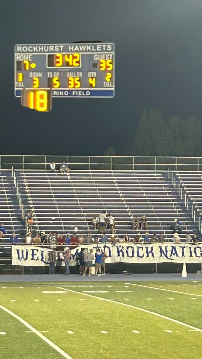 LNHSBarstool's tweet photo. Who’s wasting who’s time ??
#hawkssuck🐓 @BarstoolHawklet https://t.co/udz0Vp90Xi