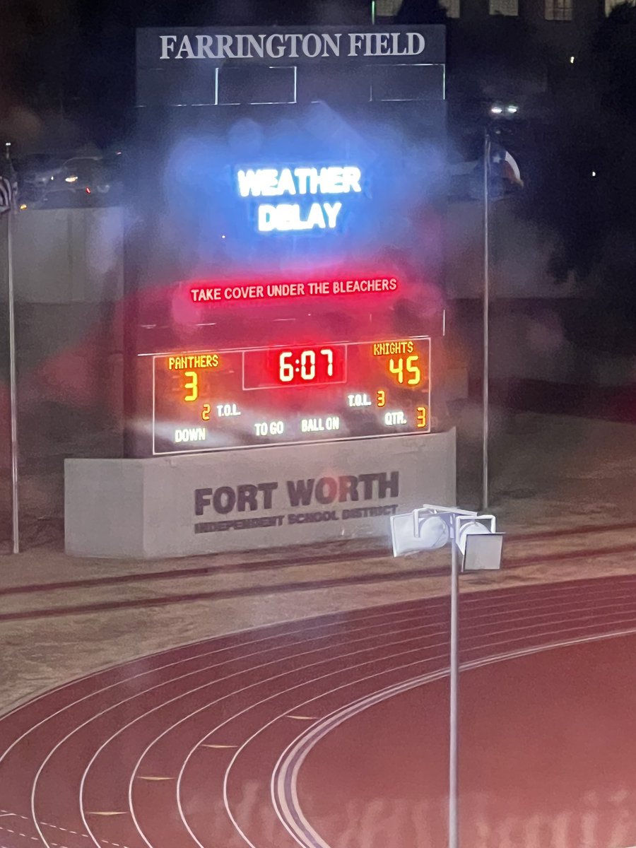 KoachG2's tweet image. That’s how u bounce back! BOOTS TO ASSES! 

#Knights
#LetsFindOut
2-1

⚜️