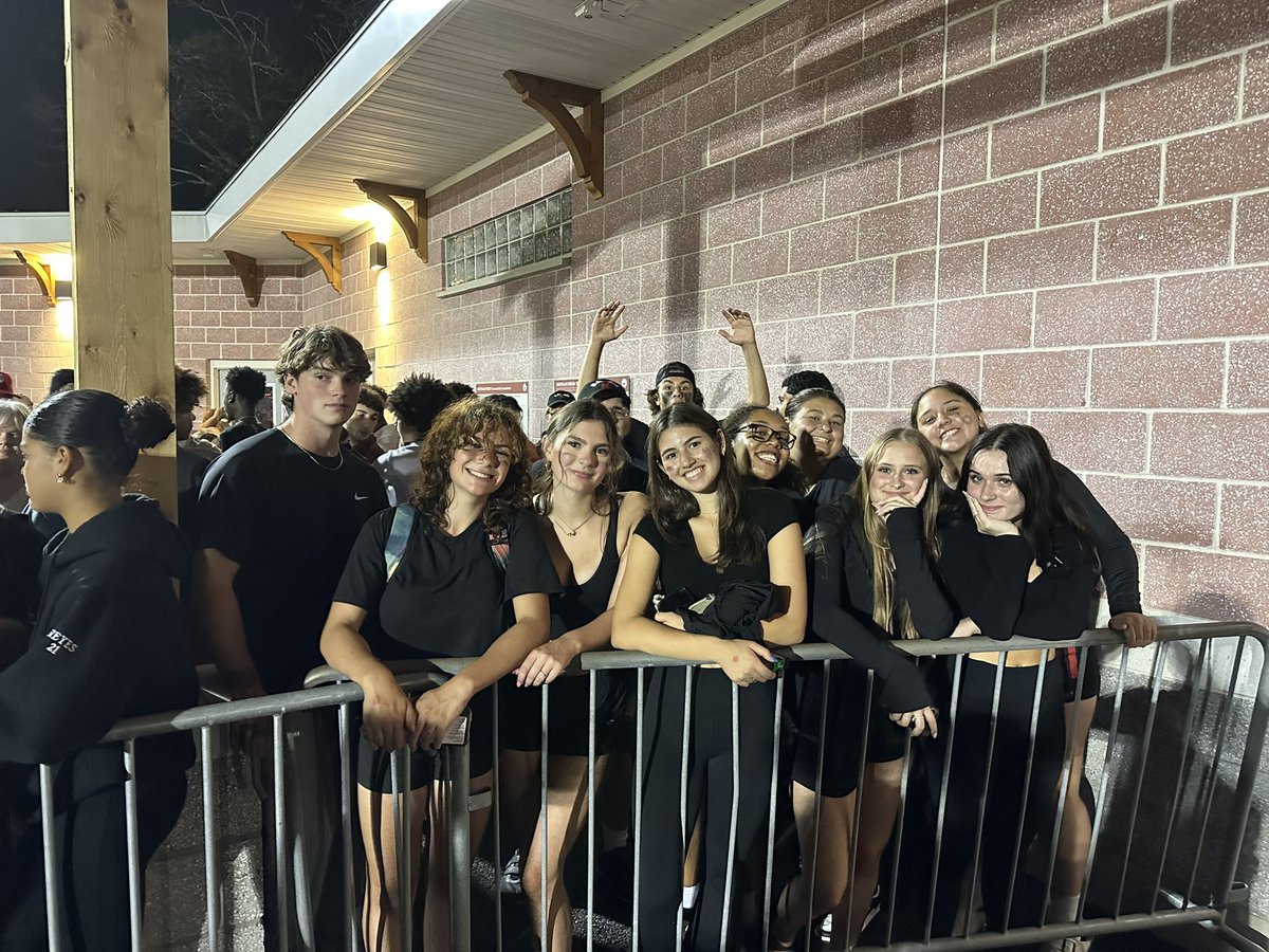 PrincipalGBurns's tweet photo. It’s a Great Time to be a Witch!! Friday night and the lights were shining bright on our Witches. 51-26 Win over Arlington and a great crowd to celebrate with! #GoWitch https://t.co/CoERiE9z8k