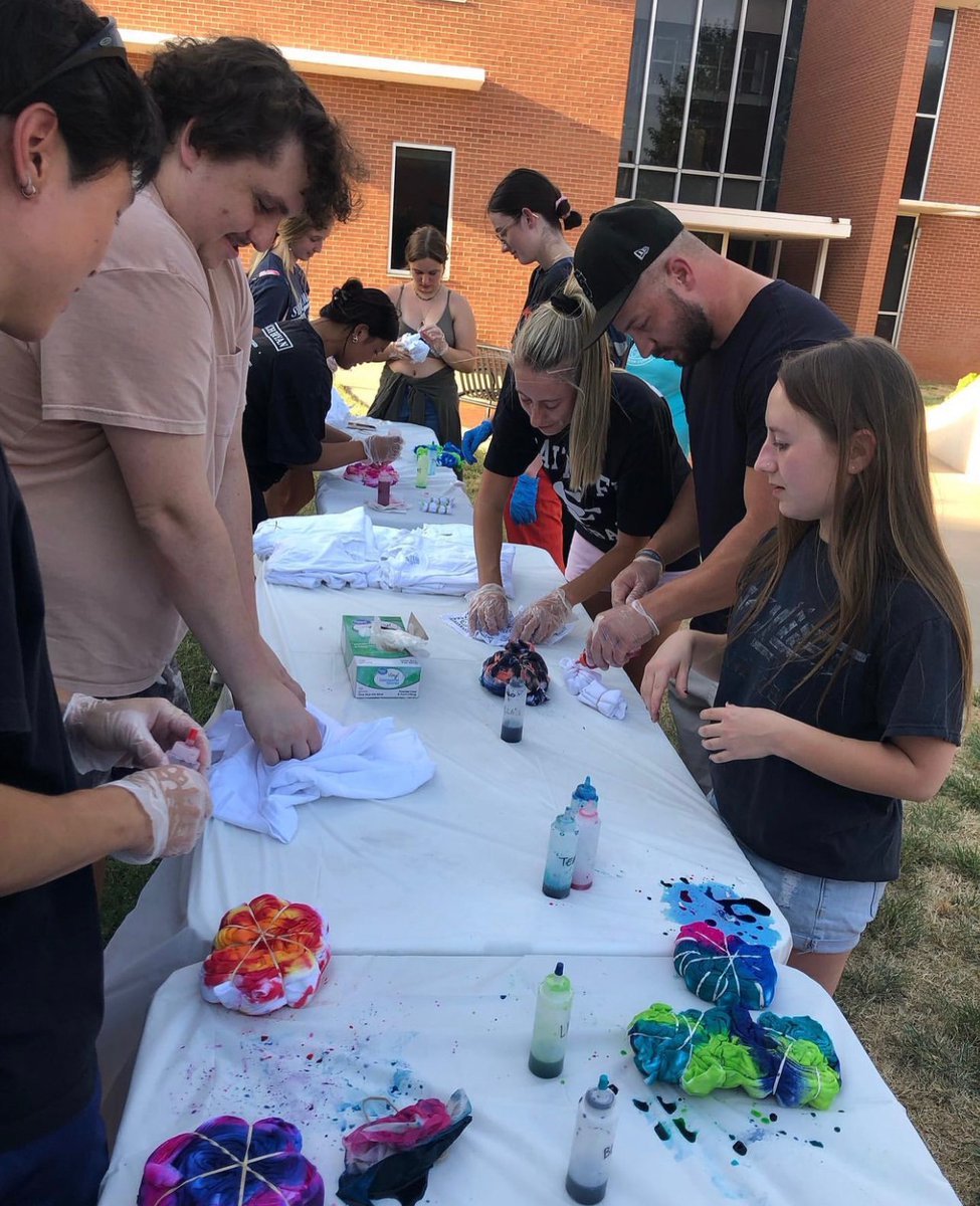 pdcexecdir's tweet photo. Alpha Omega got creative with tie dye! 

#phideltachi #pdcalphaomega https://t.co/Re8xFRYg8A