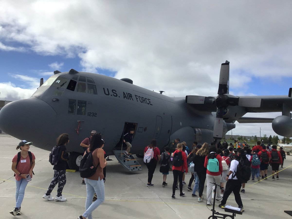 What a great way to end a 3-day school week with students <a href="/AirshowLondon/">Airshow London</a>.  I'm not sure who was more excited - the students or the staff.  Thank you for the opportunity to explore aviation <a href="/TVDSB/">Thames Valley DSB</a> <a href="/PEPanthersLND/">Princess Elizabeth PS</a>