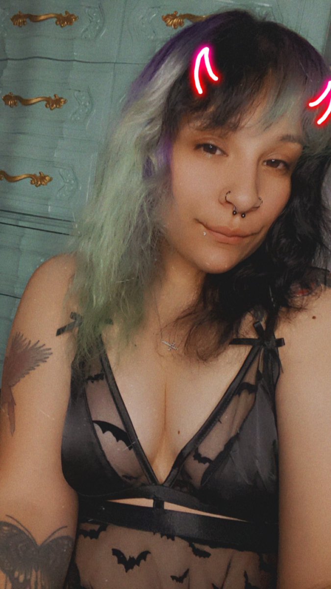 spookylilrose's tweet photo. New set anyone wanna see https://t.co/xTycZ4aQz6