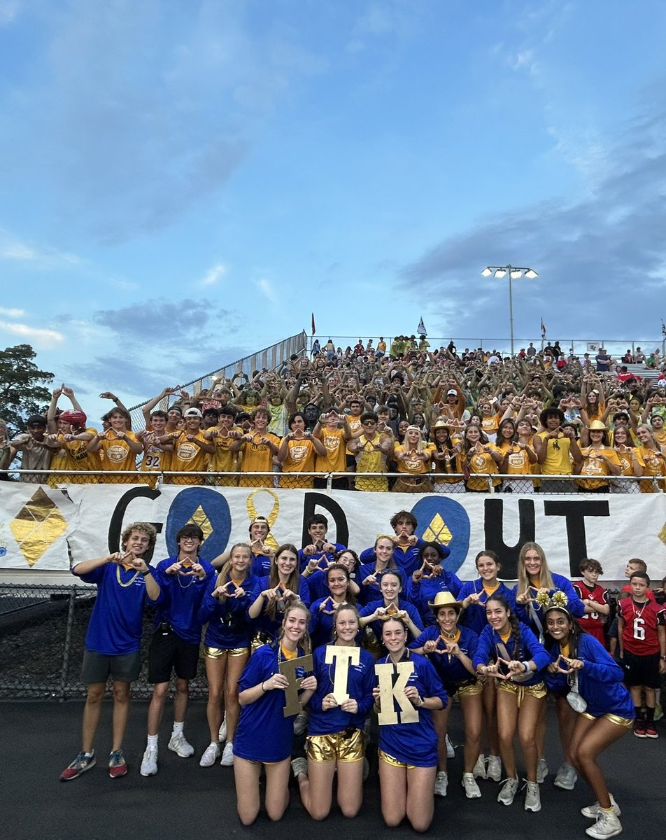 Thank you to everyone who came out to support CV Mini-THON at our Gold Out tailgate!! 🌟🌟  #ftk
