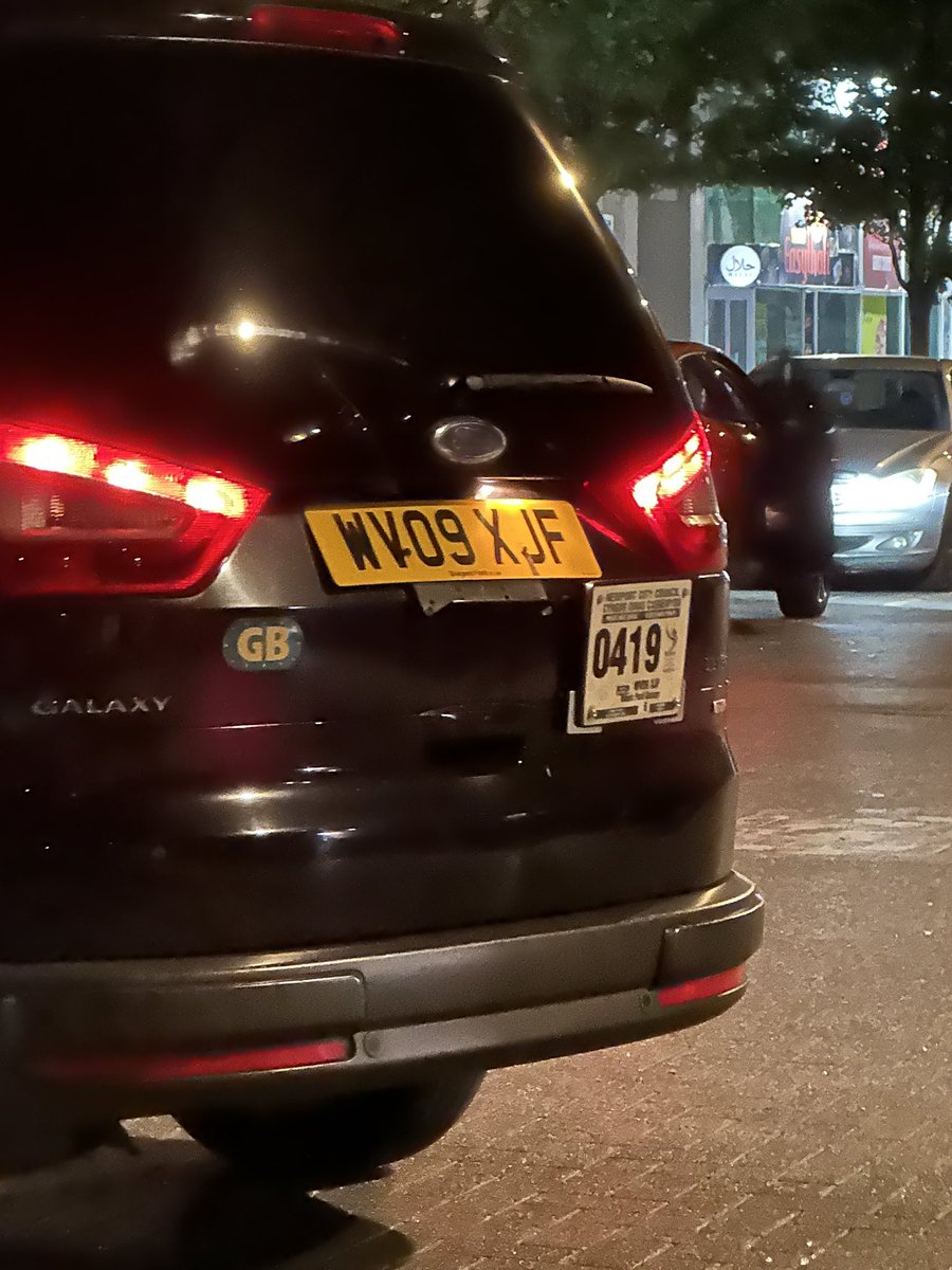 RobBurn68832505's tweet photo. @cardiffcouncil this taxi was approaching people on Sat at 3:41am asking if they needed a ride, without a hackney licence https://t.co/GZXiBqFWJy