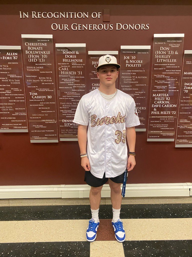 Thank you coach <a href="/JRashid19/">Jerry Rashid</a> and <a href="/ThaCarter0/">Jake Carter</a> for having me come down for a visit. I loved everything i got to see.