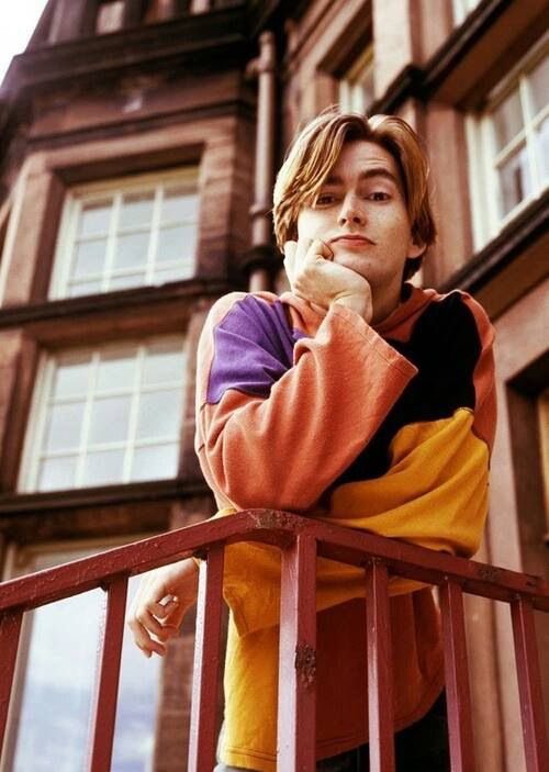 crow_vee's tweet photo. YOUNG MICHAEL SHEEN AND DAVID TENNANT ‼️‼️‼️🤏🤏 https://t.co/05zS62V0ph