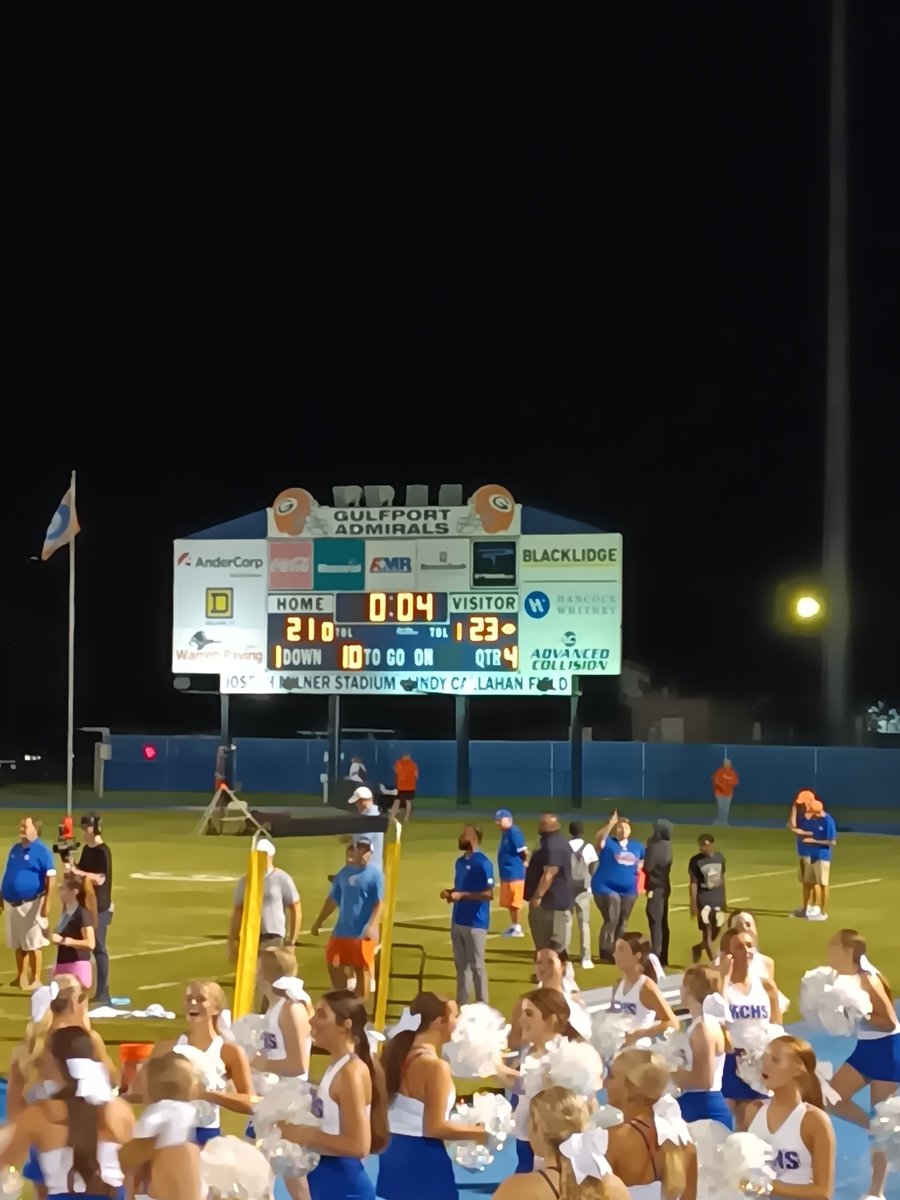 Westsideqbkilla's tweet photo. Great road win in a hostile environment!!! #allminebite
#Bigblue #jamisonkelly https://t.co/vr47lNST4w