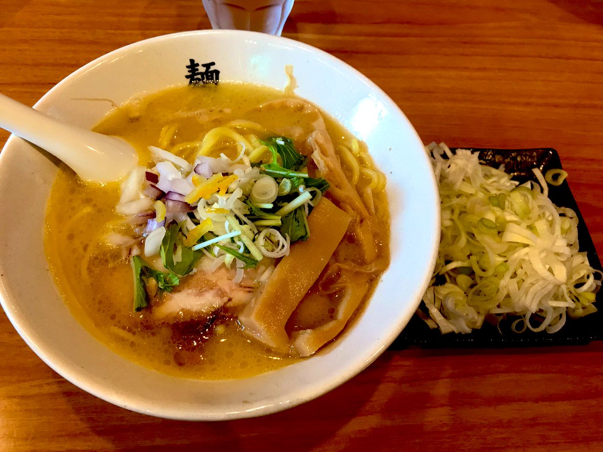 kamakichi946's tweet photo. くじら🐳くじら🐋くじら(*⁰▿⁰*)
本日もピッチピチの綺麗な姉妹が出勤します
(*´ω`*)
・ほほ肉のほっぺちゃん
・赤身肉のアカネちゃん
です(・∀・)
今日から復活した武双さんの鶏塩こってり食べて元気120%だぜ
(*⁰▿⁰*)
生クジラ姉妹のご指名、皆様のご来店お待ちしております
(￣▽￣)v https://t.co/HZcU8iEVhQ
