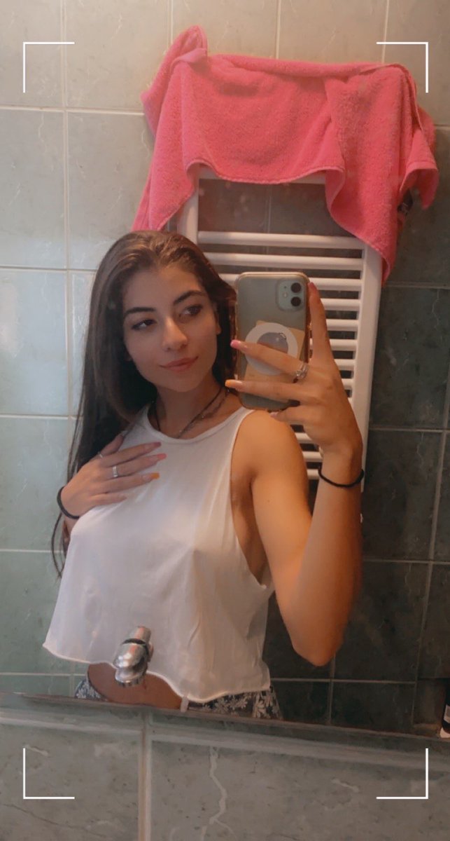 MarieWells83950's tweet photo. I have special offer , Who Will likes &amp; Retweets  I will send one free nudes #Horny #nude #sexting #cumtribute #tribute #dickrate #cocktribute #slut #cumslut #Nswf #daddy https://t.co/amP4gSzFrg