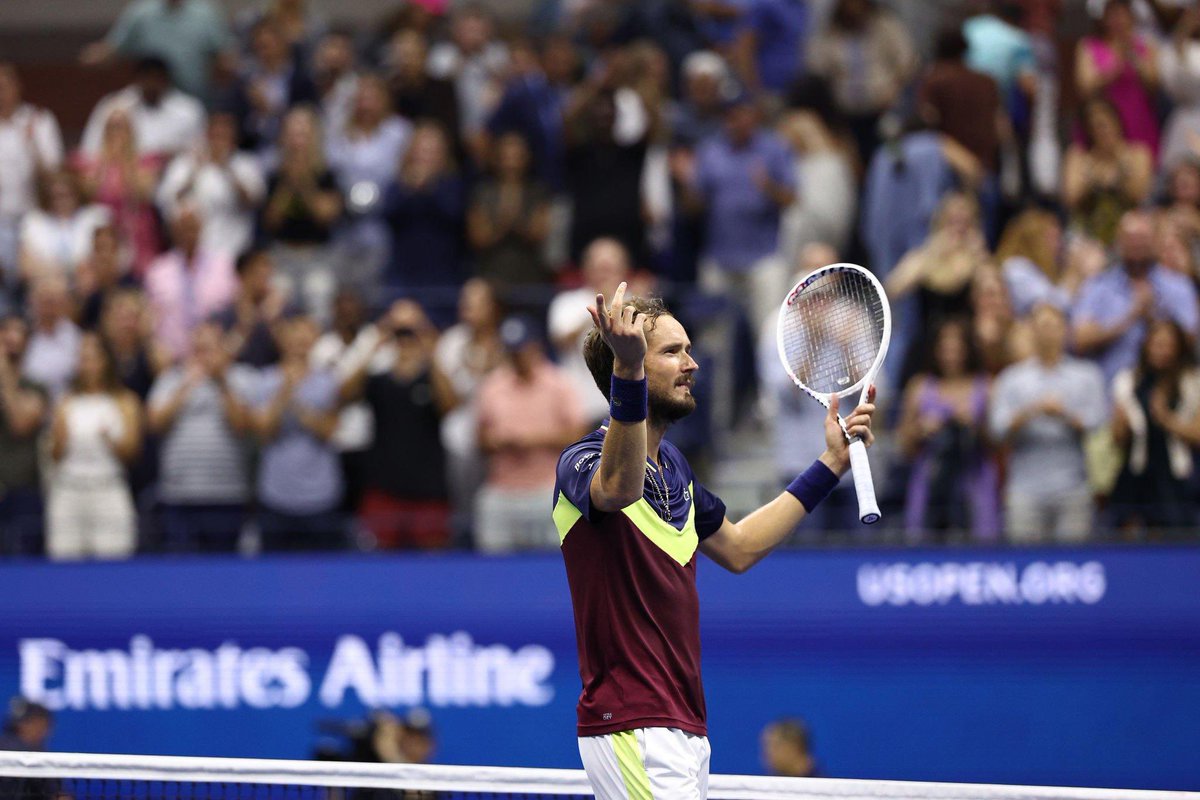 Meddy Family 🐻 tweet media