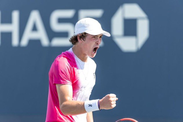 🚨 HOJE TEM 🇧🇷 NA FINAL DO #USOpen JR! 🚨

🇧🇷JOÃO FONSECA
⏰ ~14:30h
📍Quadra 11
⚔️ 🇺🇸Learner Tien
📺 SporTV 3, ESPN 2 e Star+

Chama a mãe, avô, sobrinho, professor, cachorro caramelo, crush, padre do balão…

O BRASIL TEM QUE VER A HISTÓRIA SENDO ESCRITA!

Dedo no RT! 🧑🏻💎🇧🇷