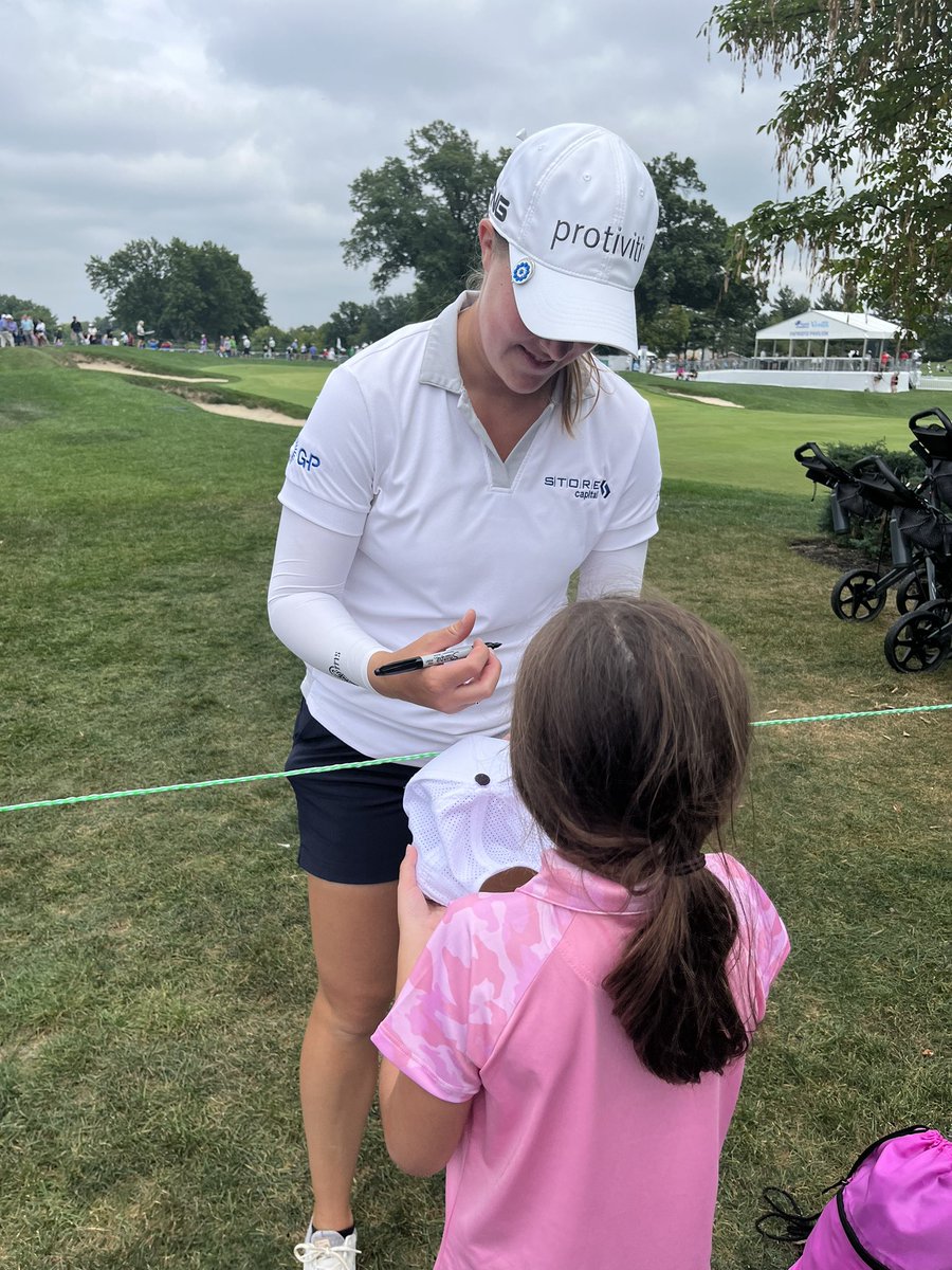 Second year attending the LPGA tourney in Cinci with my daughter Ally.  Best daddy-daughter day ever. The players, caddies and volunteers are awesome.  Thank you <a href="/ThePCreamer/">Paula Creamer</a>, <a href="/Lexi/">Lexi Thompson</a>, <a href="/jenniferkupcho/">Jennifer Kupcho</a> and <a href="/allymc10/">Ally Ewing</a> for helping make my daughter’s day.