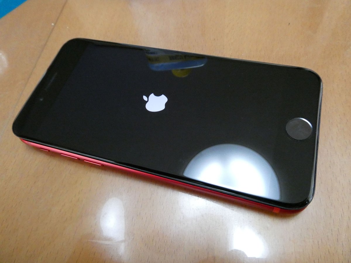 zeta_masa's tweet photo. DIGIFORCE製バッテリーに交換完了後、無事起動しました!
「バッテリーに関する重要なメッセージ」が表示されるようになるけど問題無し!
これで次女のiPhone SE2は、あと2年間使えますね。
#iPhone #iPhonese2 #バッテリー #バッテリー交換 #DIGIFORCE https://t.co/2kDcqRFF0H