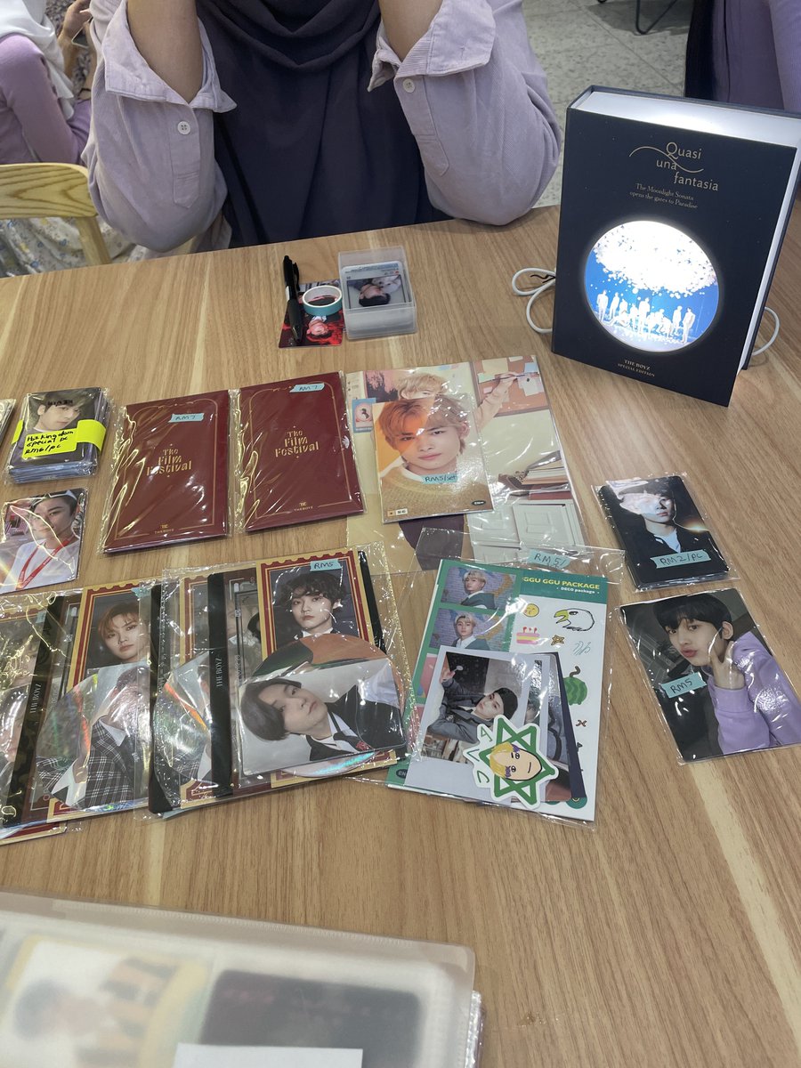 borijibmy's tweet photo. happening now at #TrainDateToSangdo #Code_2467 !! come and visit us if you’re at lalaport or bukit bintang kl area !! <3

#HotStarJunkyuMY #HotStarJunkyu #DElight_PartyinKL #DElightPartyinKL #MinChanFairyland #YawnzzInFilms #fallforMYgyuvin 🌷 https://t.co/8x6OXshpXE