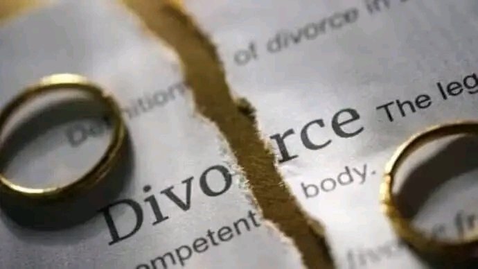 rc_suresh_kumar's tweet image. Living together in marriage is not an irreversible act, and when that tie is not working, there is no purpose in postponing the inevitability of the situation, Delhi HC said while granting divorce to an estranged couple, living separately for 15 years.

#legalservices #lawlife