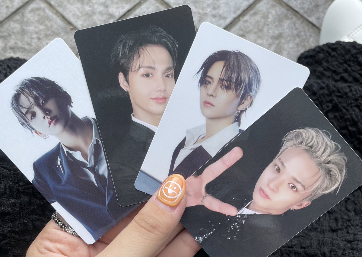 えむち tweet media