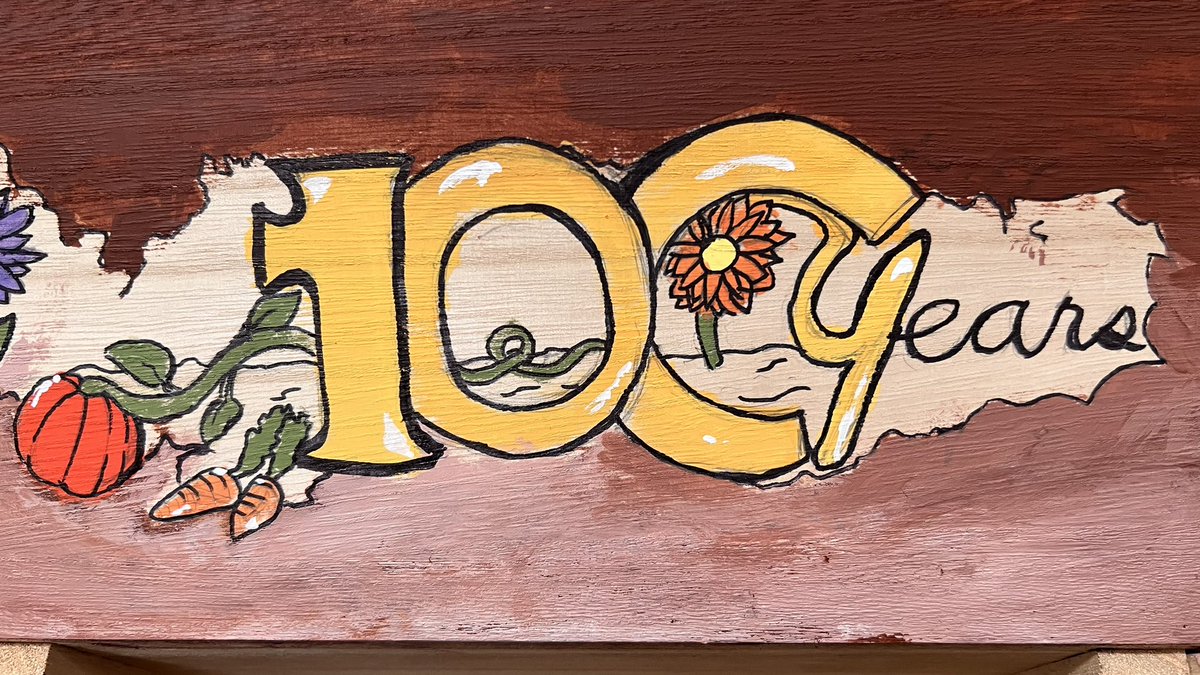 rms_tigers's tweet photo. Join us tomorrow to find out how these pieces of art make up part of our @rialto_usd Family Summit display. Thank you Mr. Torres and the advance art students for helping us out. #rialtomiddleschool #integrityanddetermination https://t.co/YwNAhqpsoD