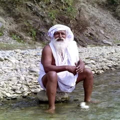 स्वामी जी ने कहा __कस कर साधना करो, यदि यह भी समय निकल गया तो गए, एक साल यदि जमकर भजन कर लिया तो काम बन जाए, भजन पर तुल जाओ |sikar rajasthan
कलयुग में मौत को चुनौती देने वाला
#जयगुरुदेव_नाम_महामंत्र_है