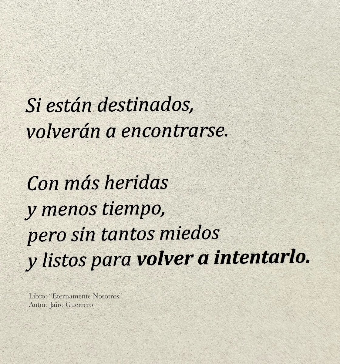 JaiiWriter's tweet photo. Libro: “Eternamente Nosotros” 📗 https://t.co/ileteX9Ko6
